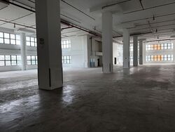 Thyssen Haniel Logistics Centre (D16), Warehouse #464657721
